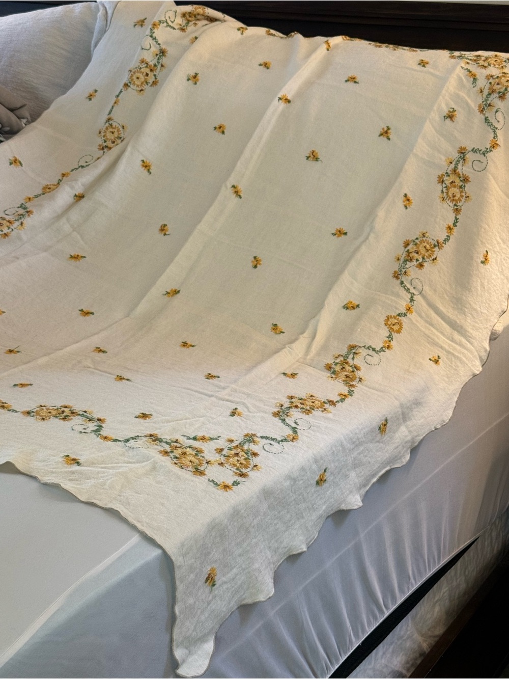 Vintage Floral Embroidered linen tablecloth
